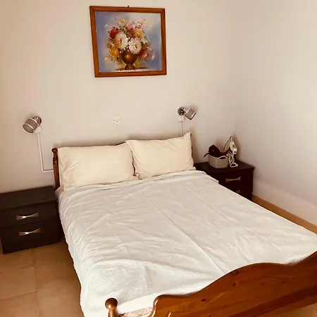 Dimitras Apartment Kamena Vourla